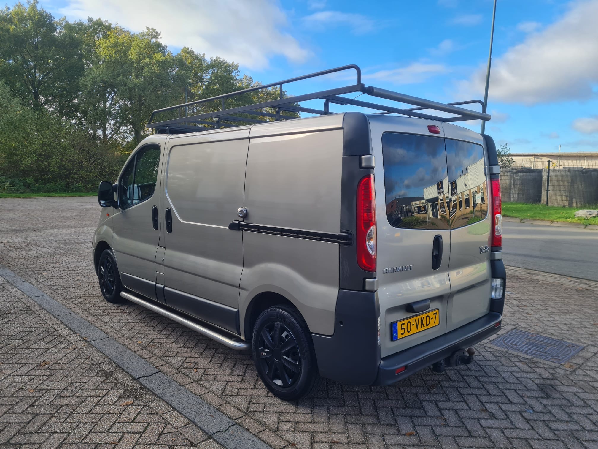 Renault Trafic 2.0 dCi T27 L1H1 dubbele schuifdeur