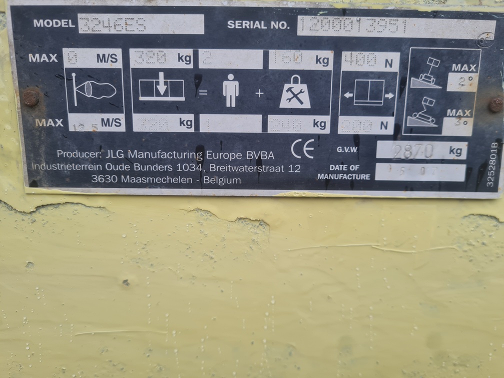 JLG 3246ES
