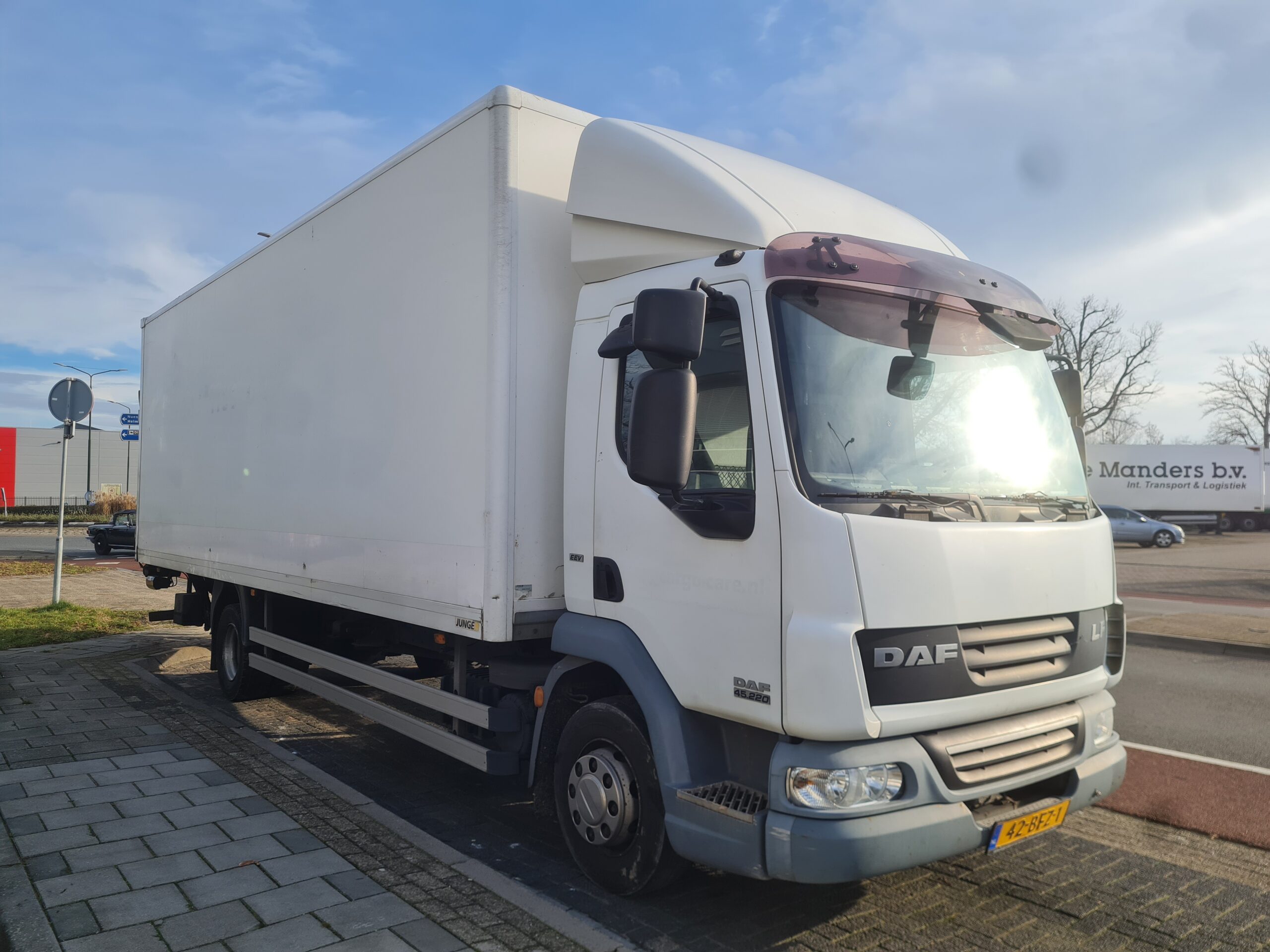 DAF LF 45.220 , Bj 2011