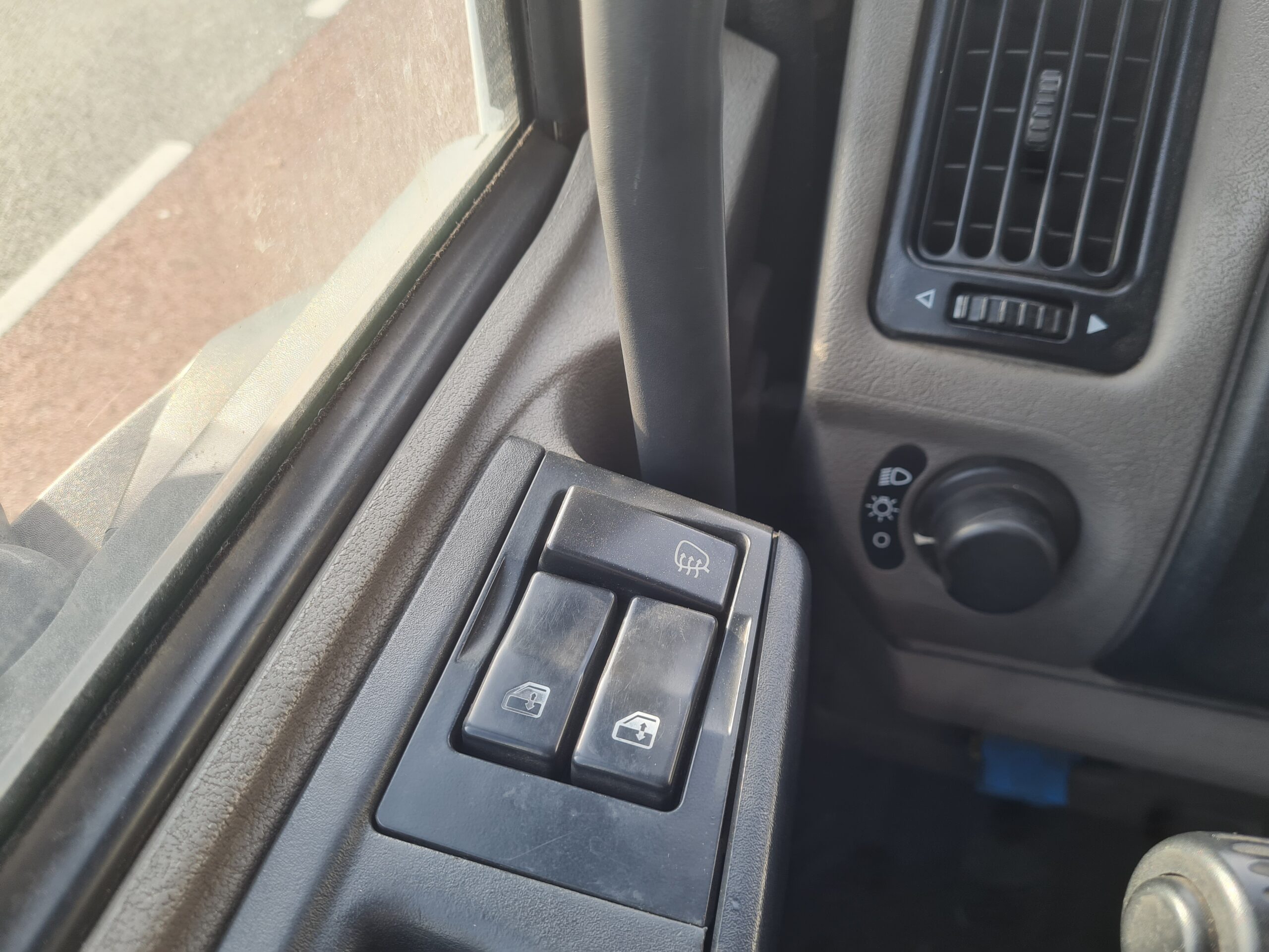 DAF LF 45.220 , Bj 2011