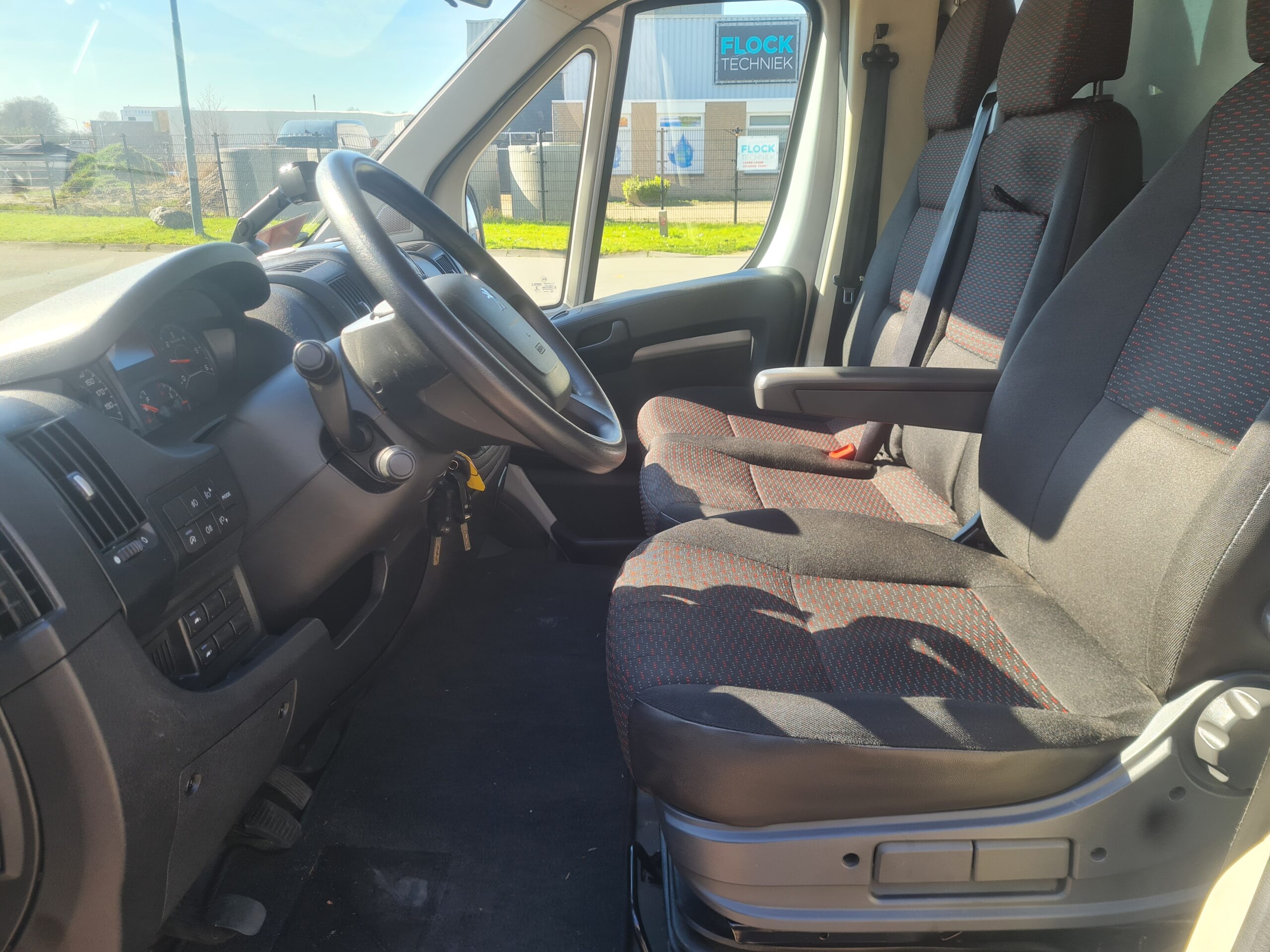 Peugeot Boxer 2.2 BlueHDi 165 L4 3.5t Bakwagen, Bj 2023