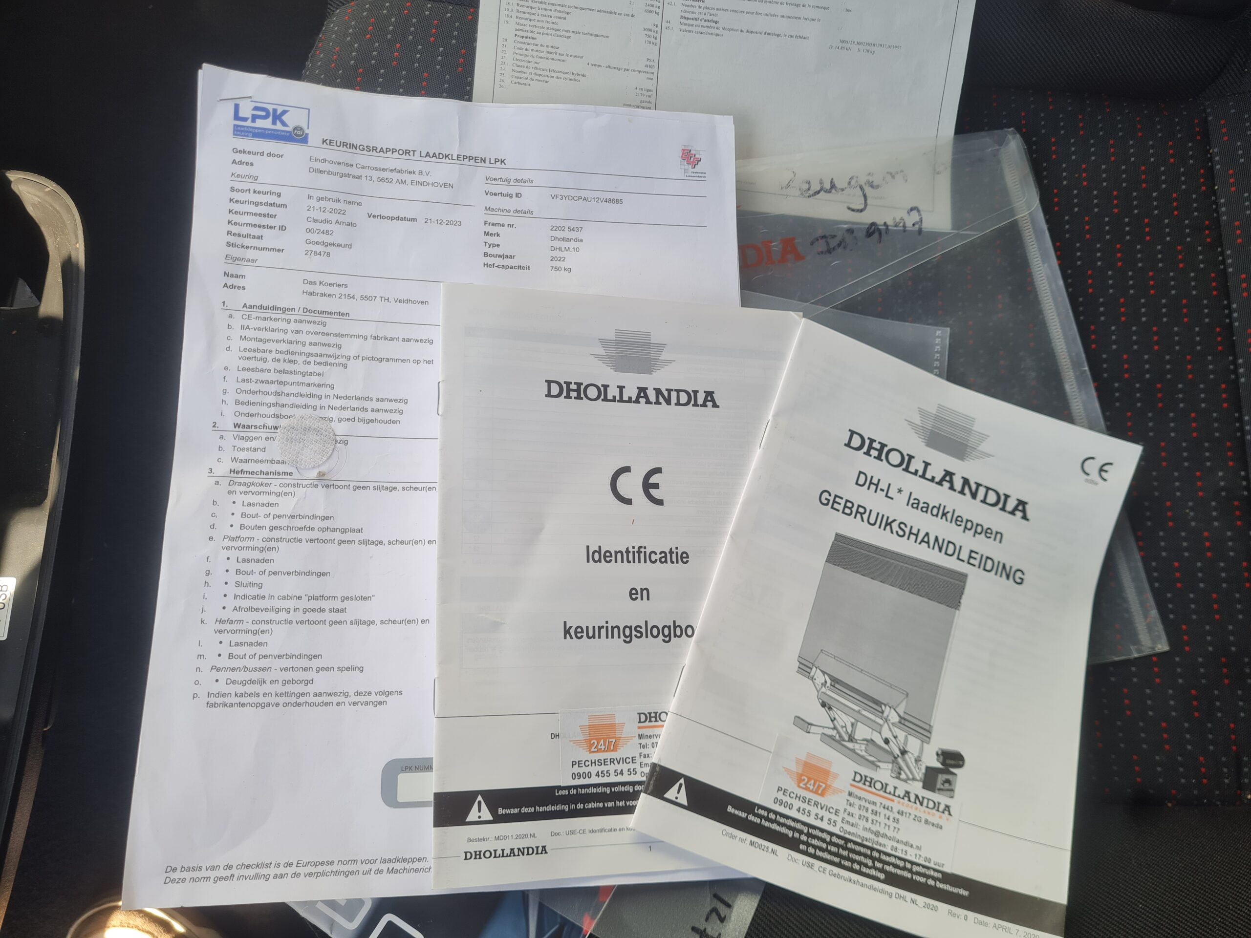 Iveco Daily 40C15 BE Clixtar, Veldhuizen oplegger, Laadklep