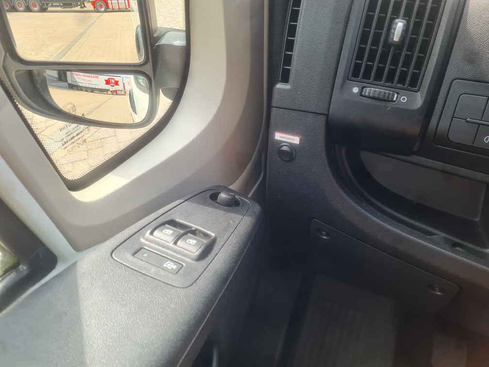 Peugeot Boxer 335 2.0 BlueHDI L2H2 Euro 6