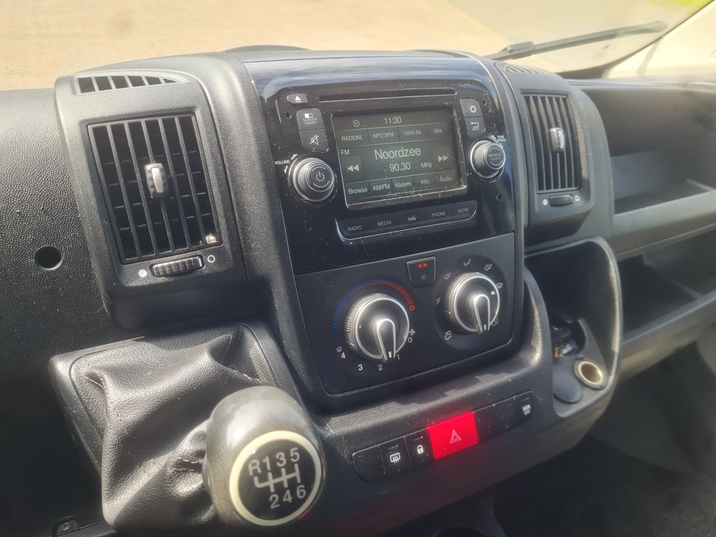 Peugeot Boxer 335 2.0 BlueHDI L2H2 Euro 6