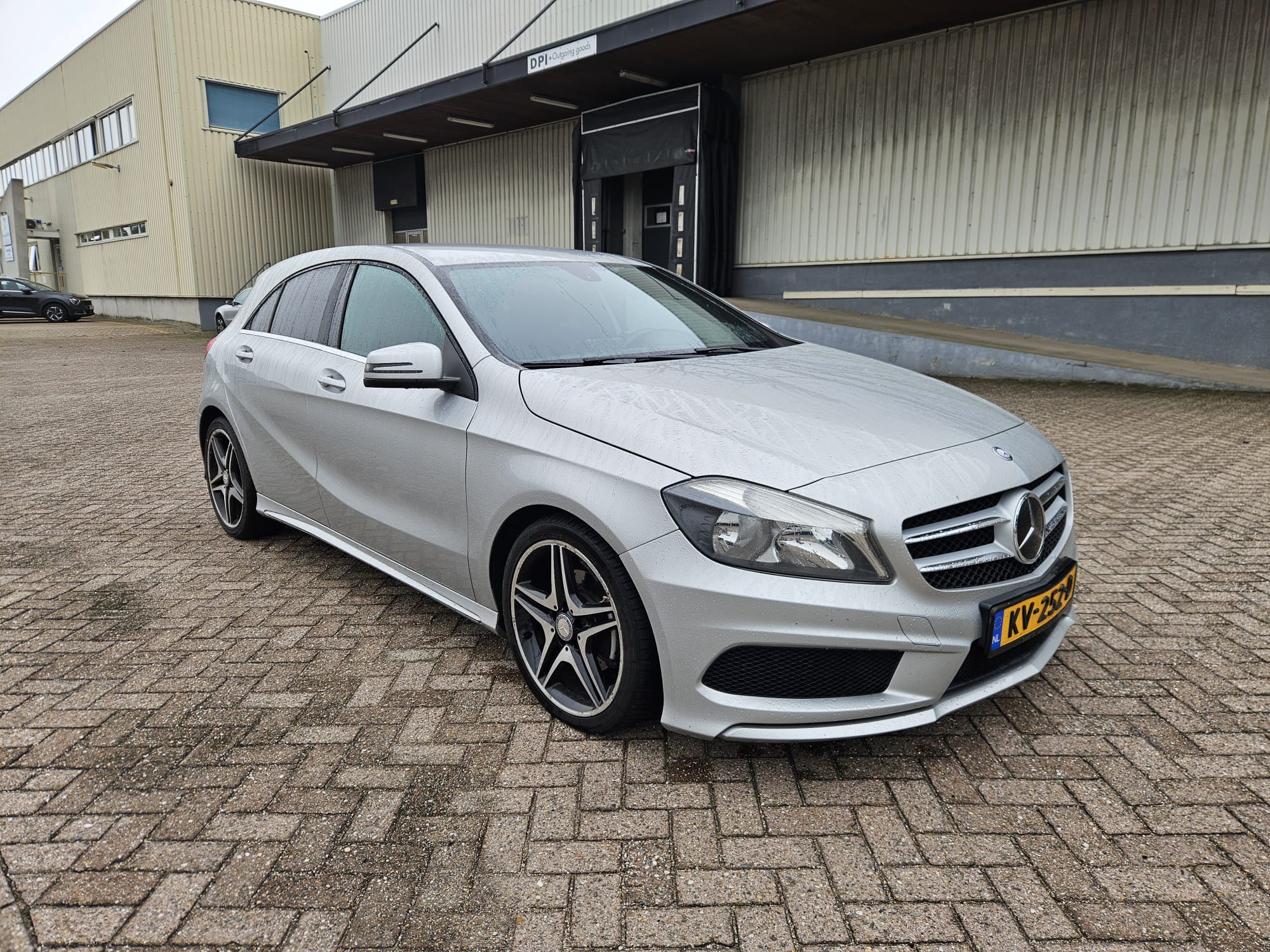 Mercedes-Benz A-klasse 180 Ambition AMG pakket