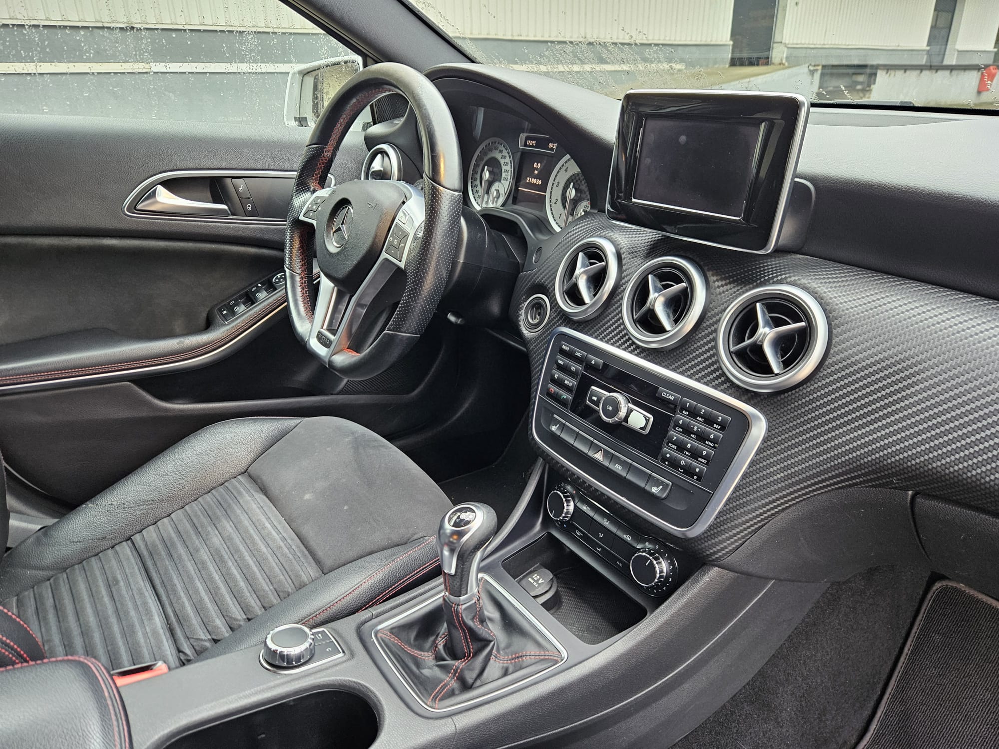 Mercedes-Benz A-klasse 180 Ambition AMG pakket